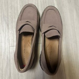 House of Harlow 1960 suede loafers